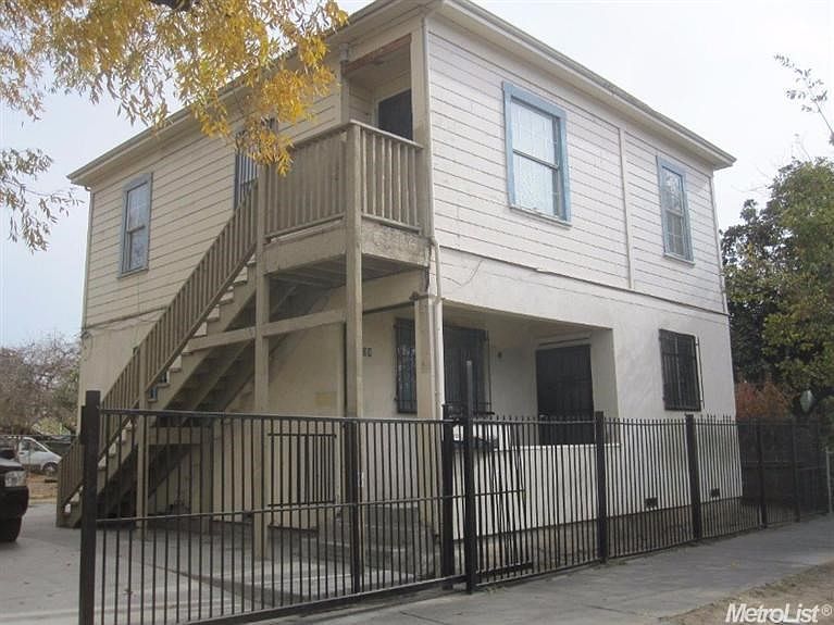 1st image of 1208 S California St