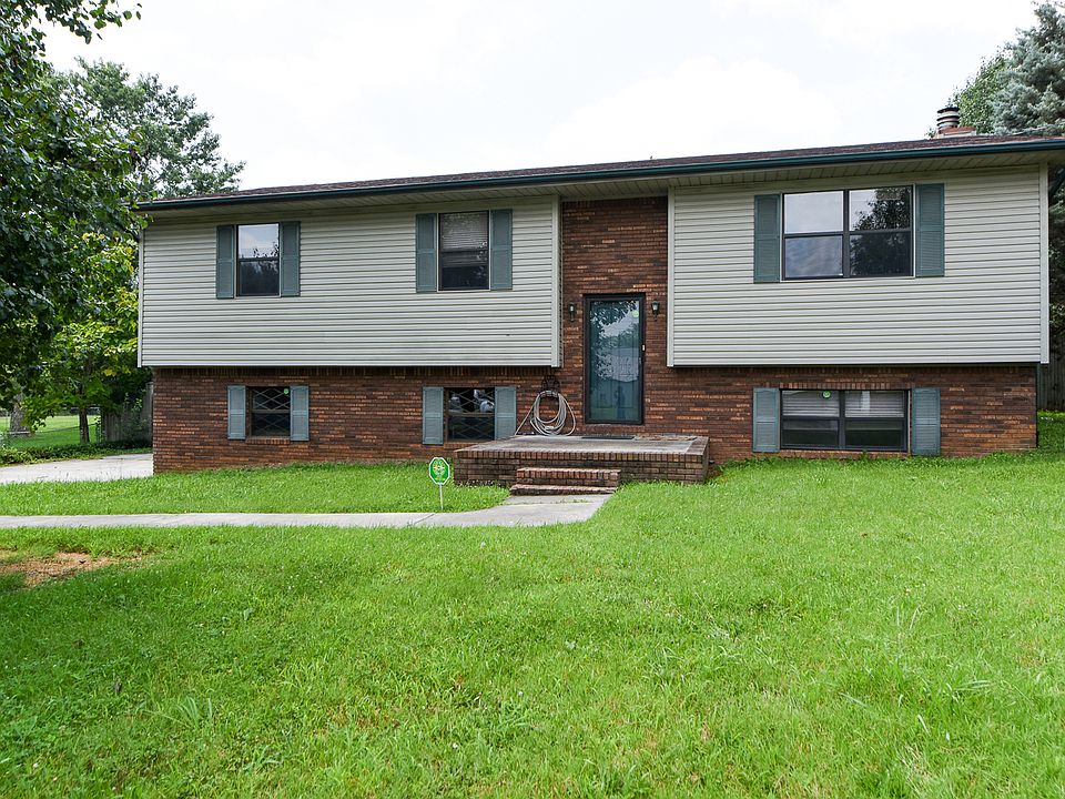 1st image of 2401 Southview Dr