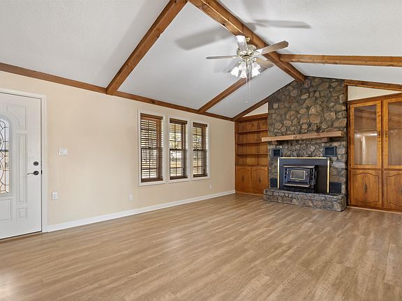 4th image of 468 Honey Hill Rd