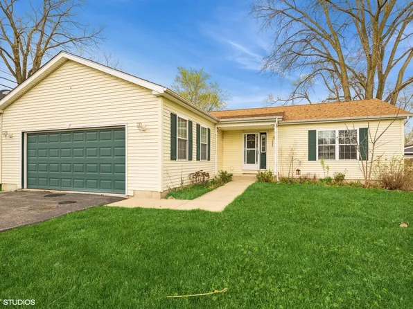 1826 Parklane Ave, McHenry, IL 60050