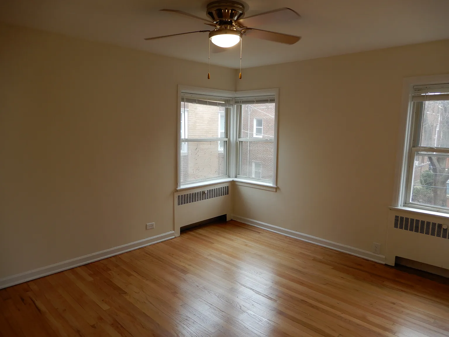 2 bed, 1085 sqft, $1,695 — Photo 2