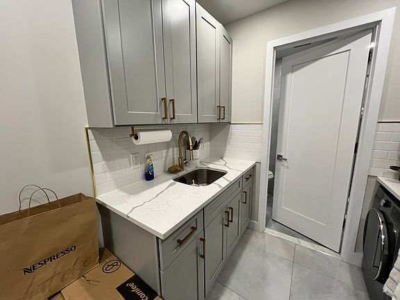 5th image of 444 E 78th St #B