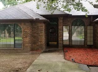 820 Drake Dr, Conway, AR 72034