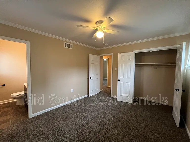 4330 Merlcrest Cv — Photo 9