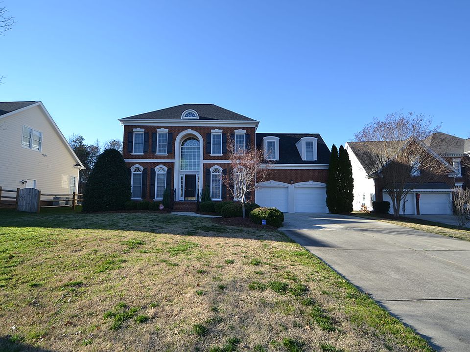 1st image of 3016 Tifton Grass Ln