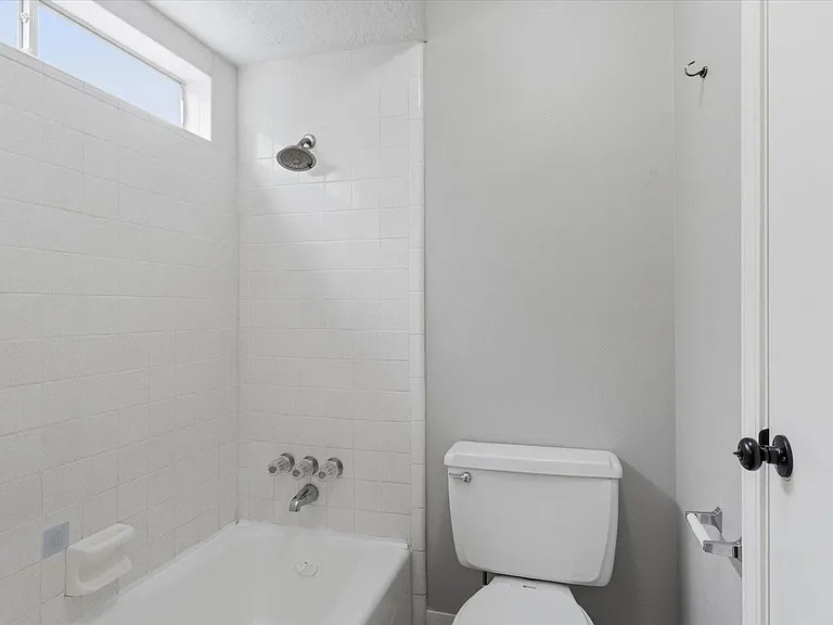 12015 Fawnview Dr — Photo 24