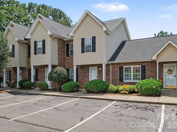 2240 15th Ave NE Unit 102, Hickory, NC 28601