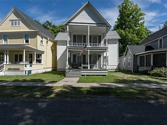 3rd image of 42676 Headland Ave