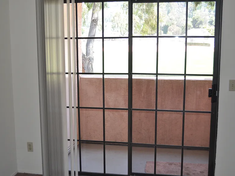 Los Olivos Apartments — Photo 47