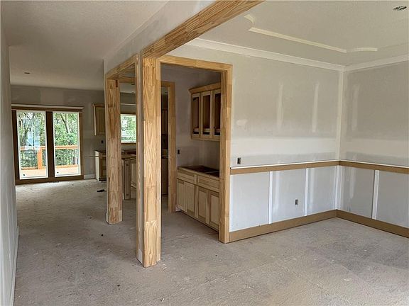 2nd image of 4706 NE 86th Ter