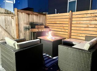 1717 NW 65th St, Seattle, WA 98117