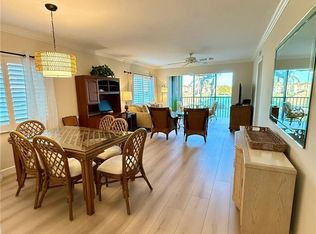 57 High Point Cir W APT 201, Naples, FL 34103