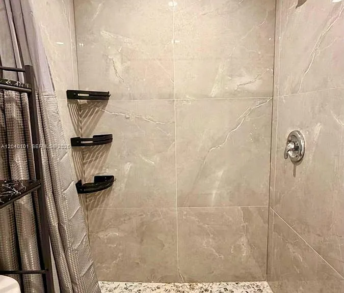 2255 SW 33rd Ave #1 — Photo 32