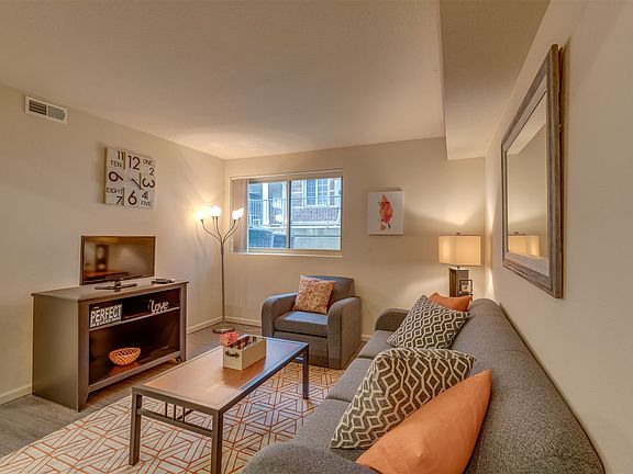 CedarGreen_LivingRoom