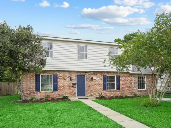 5229 Meadowdale St, Metairie, LA 70006