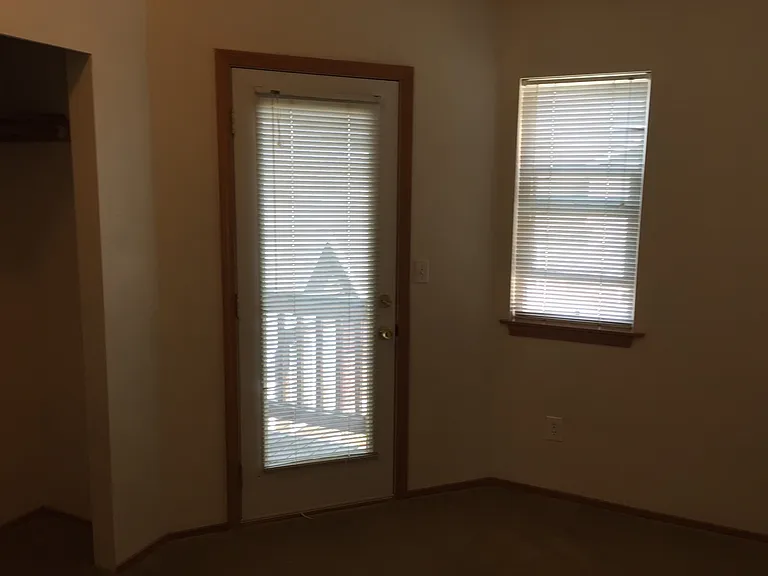 156 Florentia St #D — Photo 5