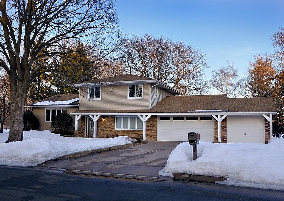1st image of 3334 Richmond Ave