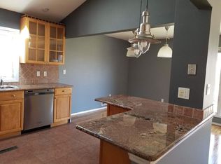 924 Annadale Rd, Staten Island, NY 10312