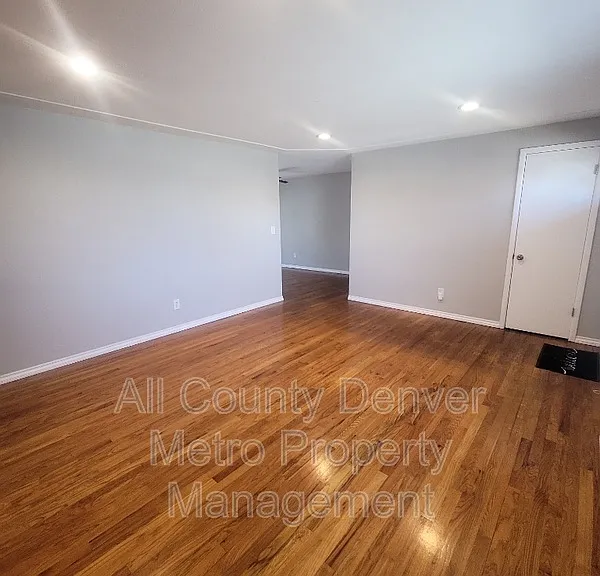 5615 Jellison St — Photo 4