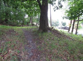 1396 E 8th St, Bethlehem, PA 18015