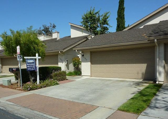1st image of 11042 Firethorne Dr