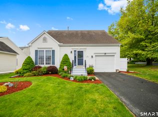 7 Heather Ln UNIT 7, Suffield, CT 06078