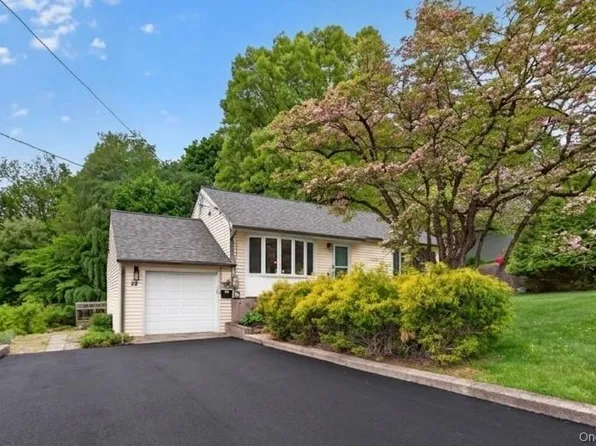 29 Christine Lane, Tappan, NY 10983