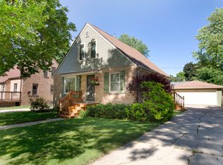 1120 S 94th St, West Allis, WI 53214