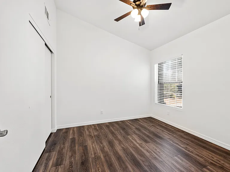 7929 N Supernova Dr — Photo 8