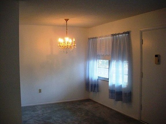 7. Dining area