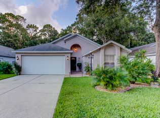 3373 Laurelwood Ct, Tarpon Springs, FL 34688