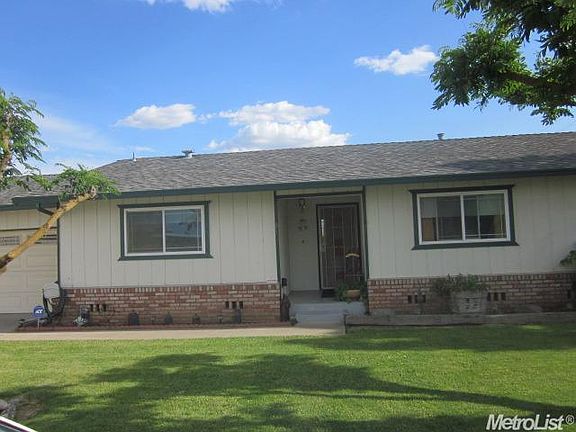 3rd image of 4012 California Ave