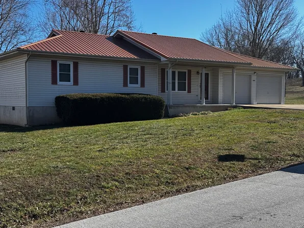 1804 Christopher Drive, West Plains, MO 65775