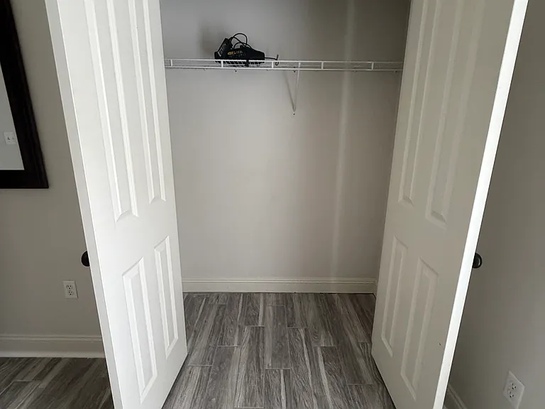 3001 Northbank Dr — Photo 26