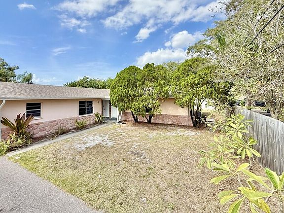 2nd image of 972 San Christopher Dr #976