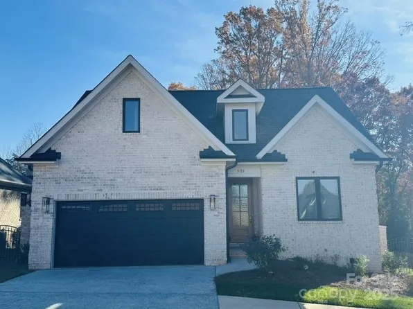 101 Silver Trace Ln #101, Denver, NC 28037