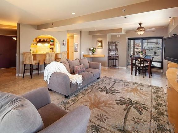 5th image of 100 Harbor Dr Unit 1006