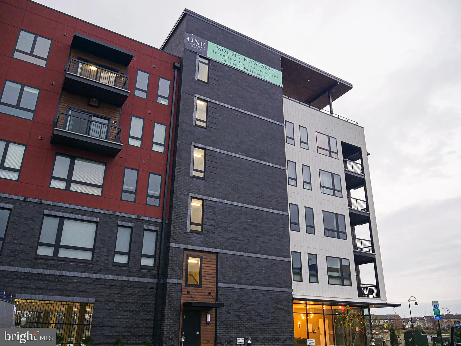 1 bed, 805 sqft, $2,475 — Photo 1