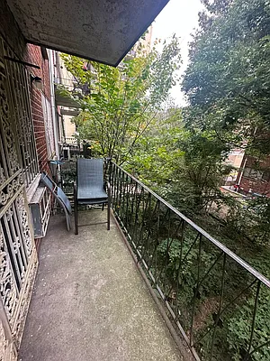 Rented by Concrete Jungle Realty | media 2