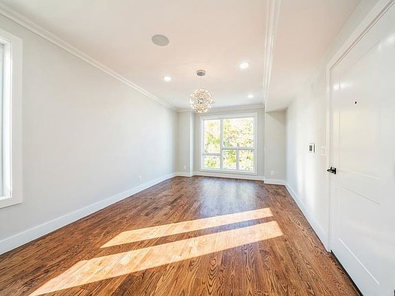 5th image of 66 Corbin Ave #2