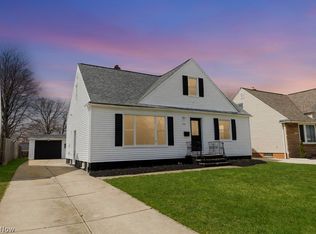 1722 Hawthorne Dr, Mayfield Heights, OH
