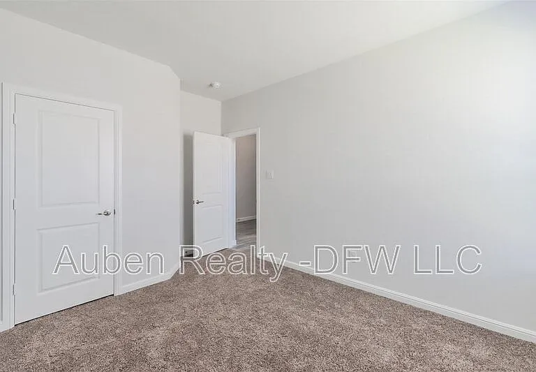 1343 Fox Hollow Rd — Photo 25