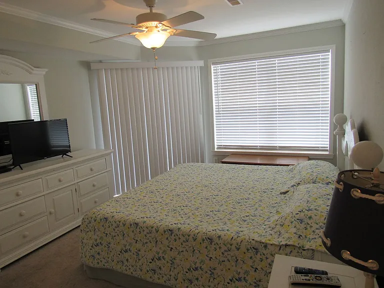 549 Park Place Dr #1D — Photo 18