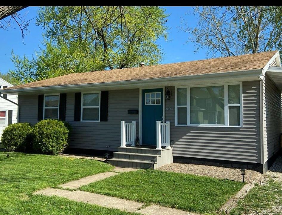 1st image of 604 W Laharpe St