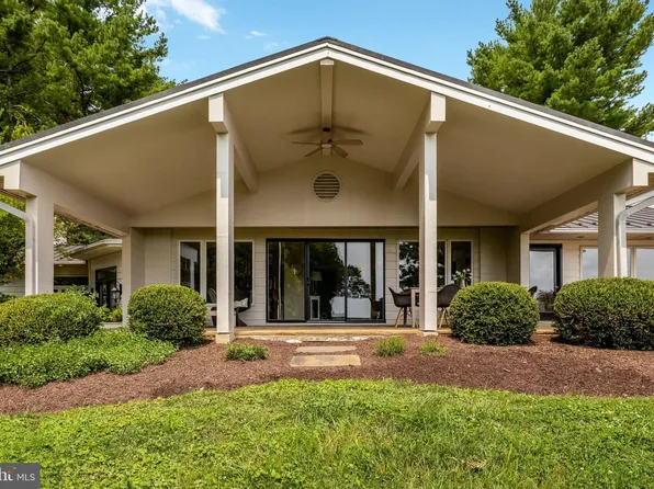 14046 Karchich Oaks Ct, Leesburg, VA 20176