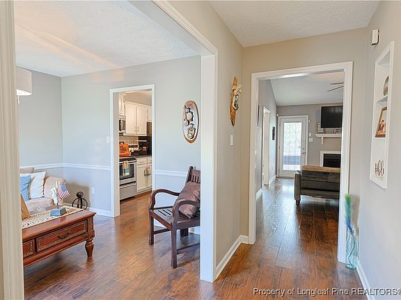 3rd image of 3625 Hanover Dr