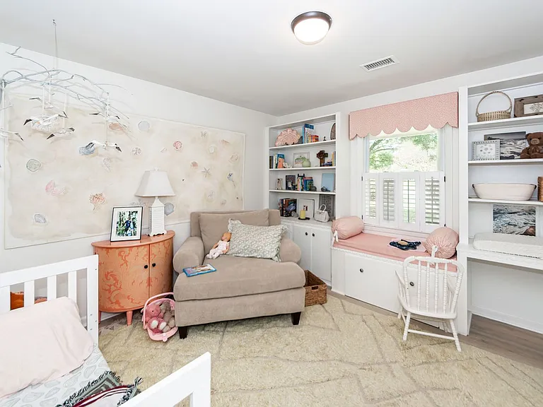 2045 Lake Ave — Photo 17