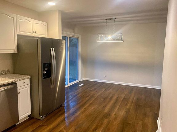 4th image of 8737 Orchard Ave
