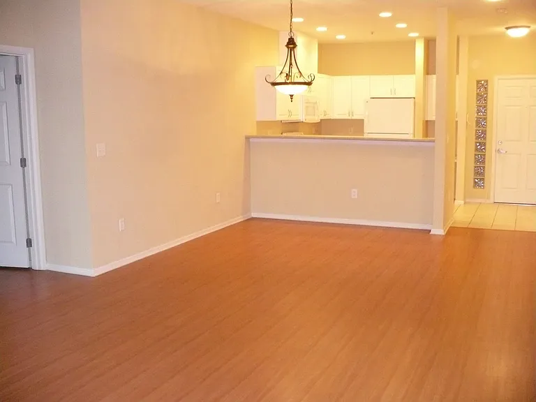 Milano Apartment and Town Homes — Photo 39