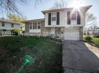 9203 Richmond Ave, Kansas City, MO 64138